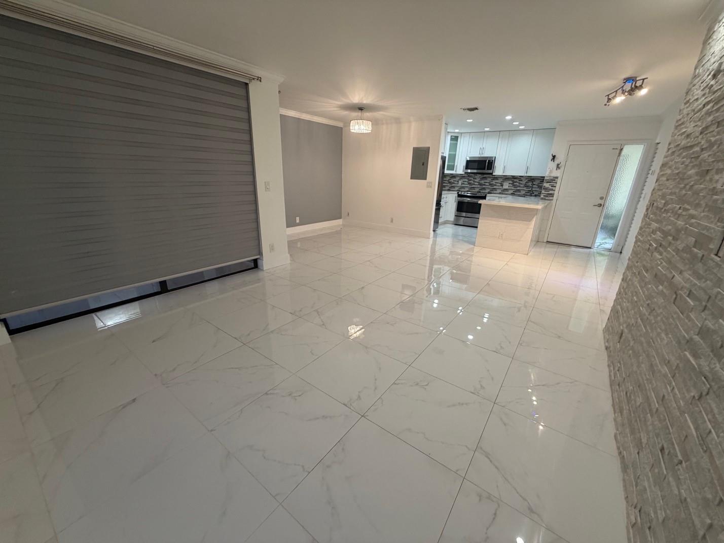 APPLEWOOD VILLAGE 4 - Residential