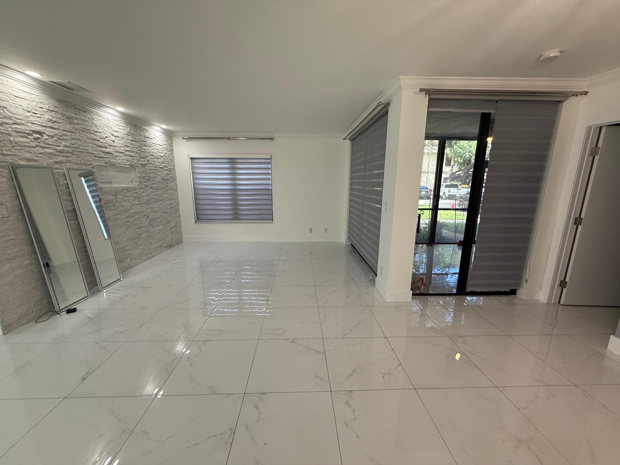 APPLEWOOD VILLAGE 4 - Residential