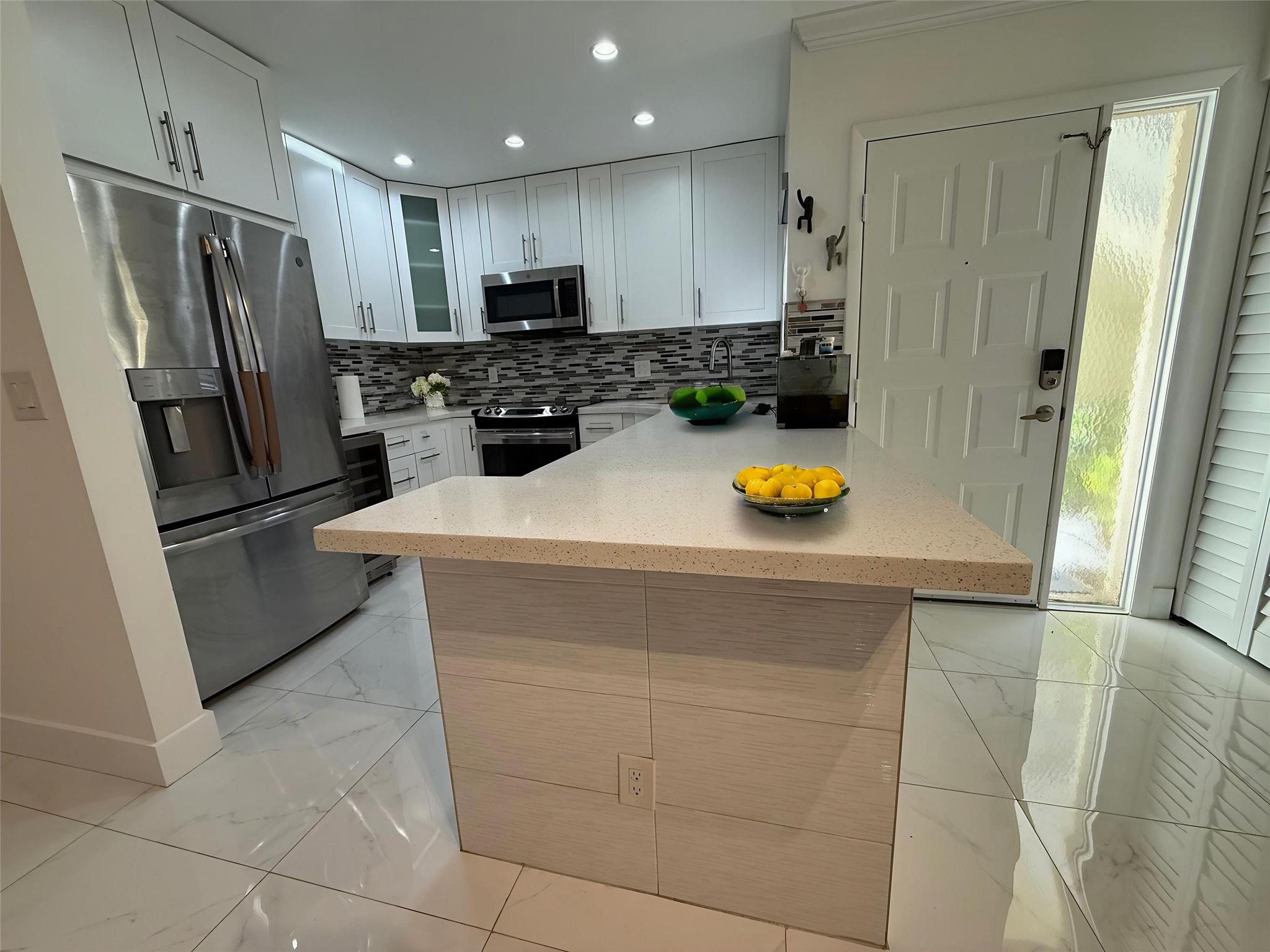 APPLEWOOD VILLAGE 4 - Residential