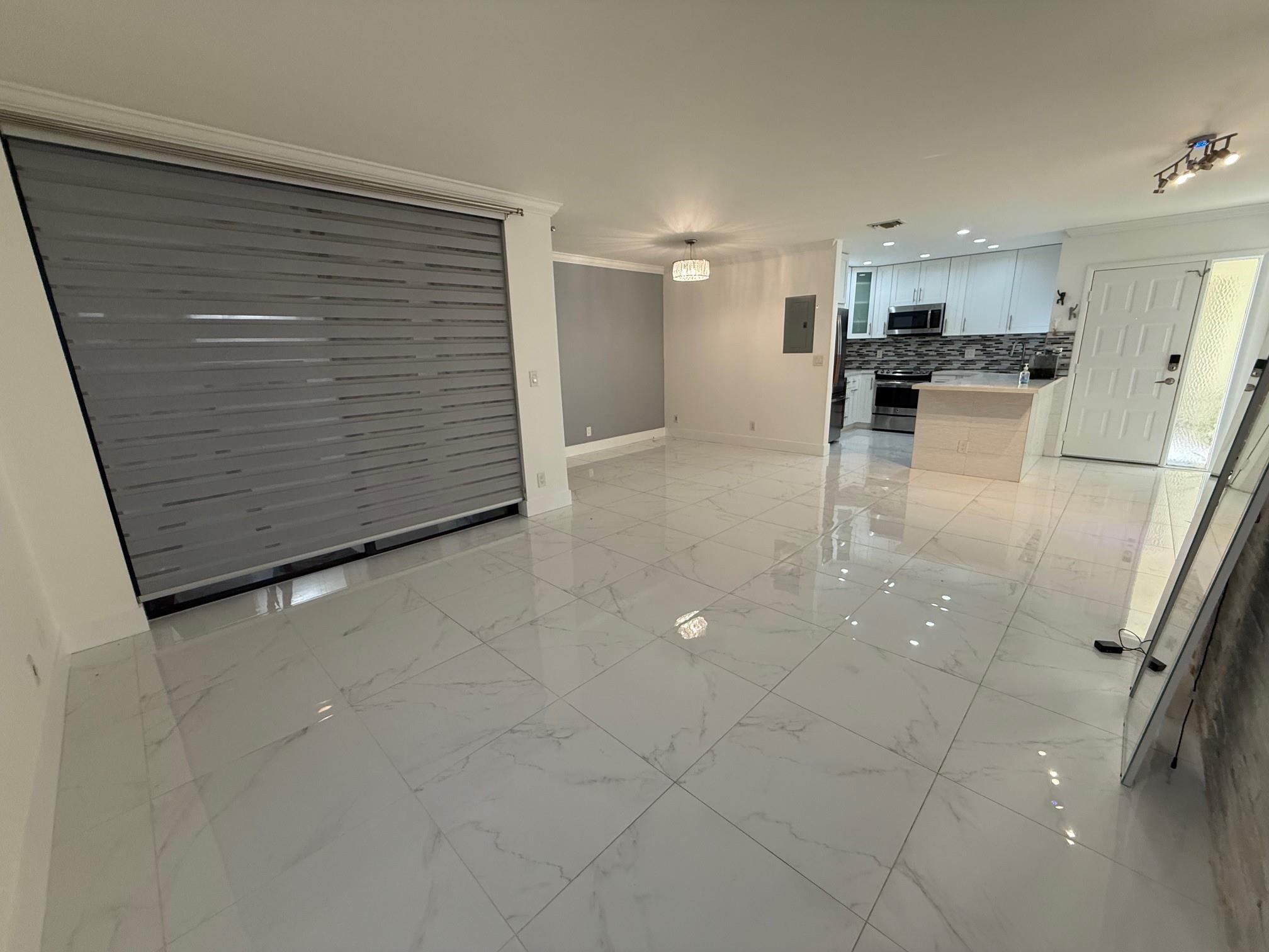 APPLEWOOD VILLAGE 4 - Residential