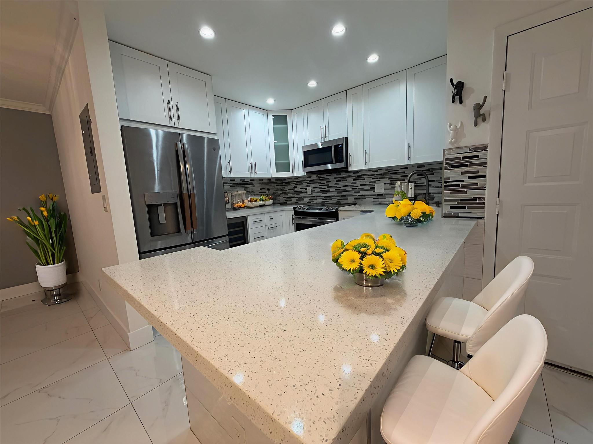 APPLEWOOD VILLAGE 4 - Residential