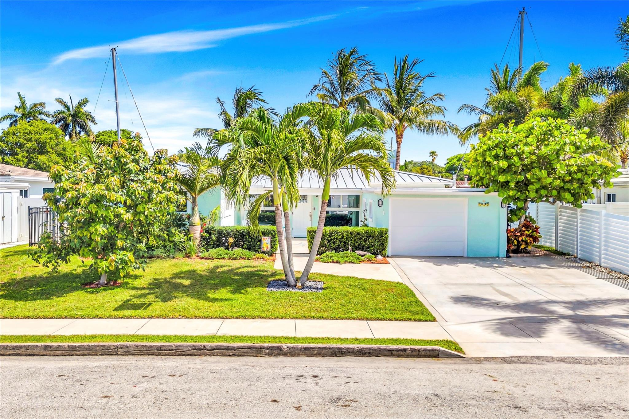1112 Tangelo Isle