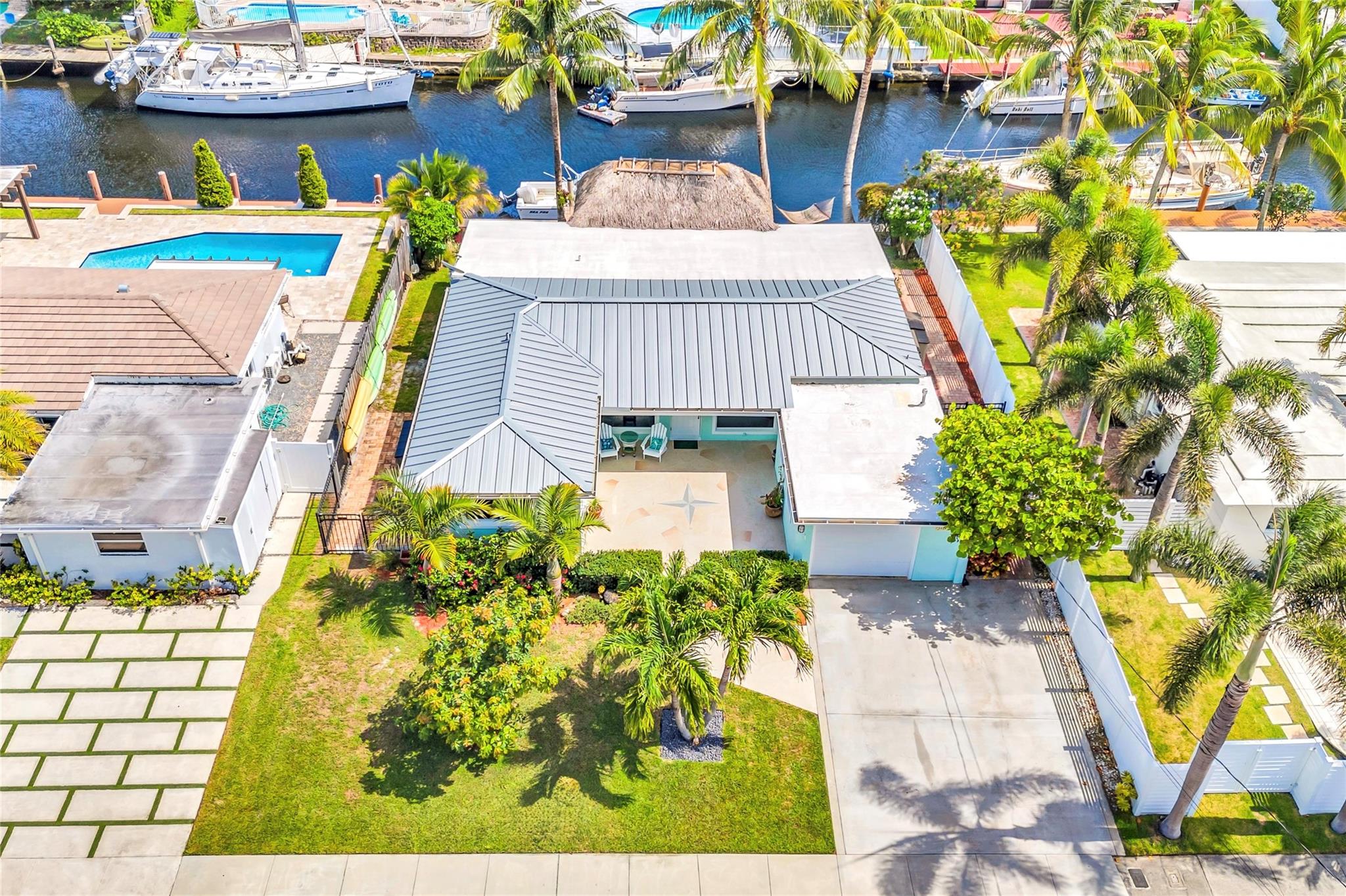 1112 Tangelo Isle