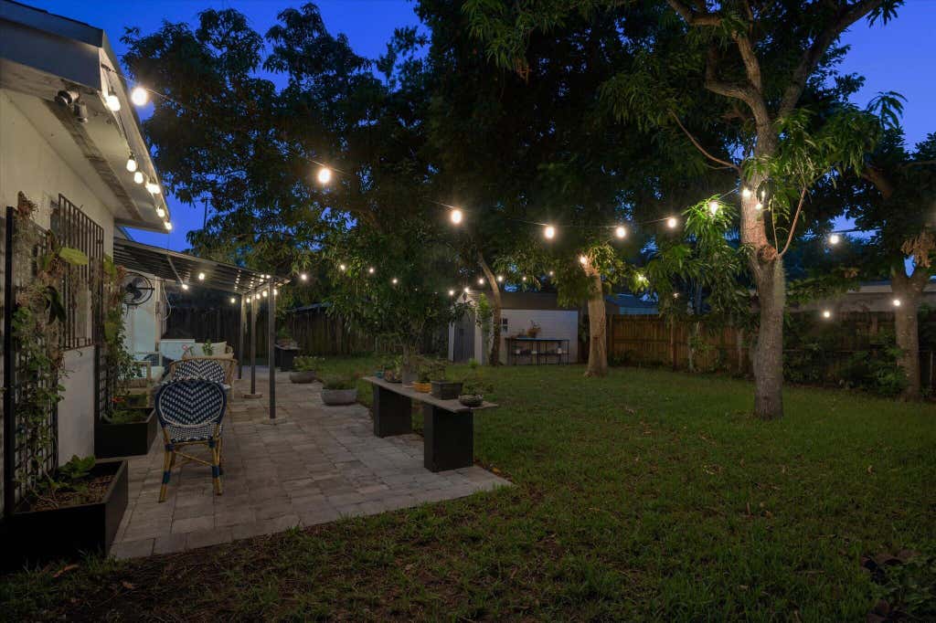 Photo of 511 Carolina Avenue, Fort Lauderdale, FL 33312 (MLS # B26051166)