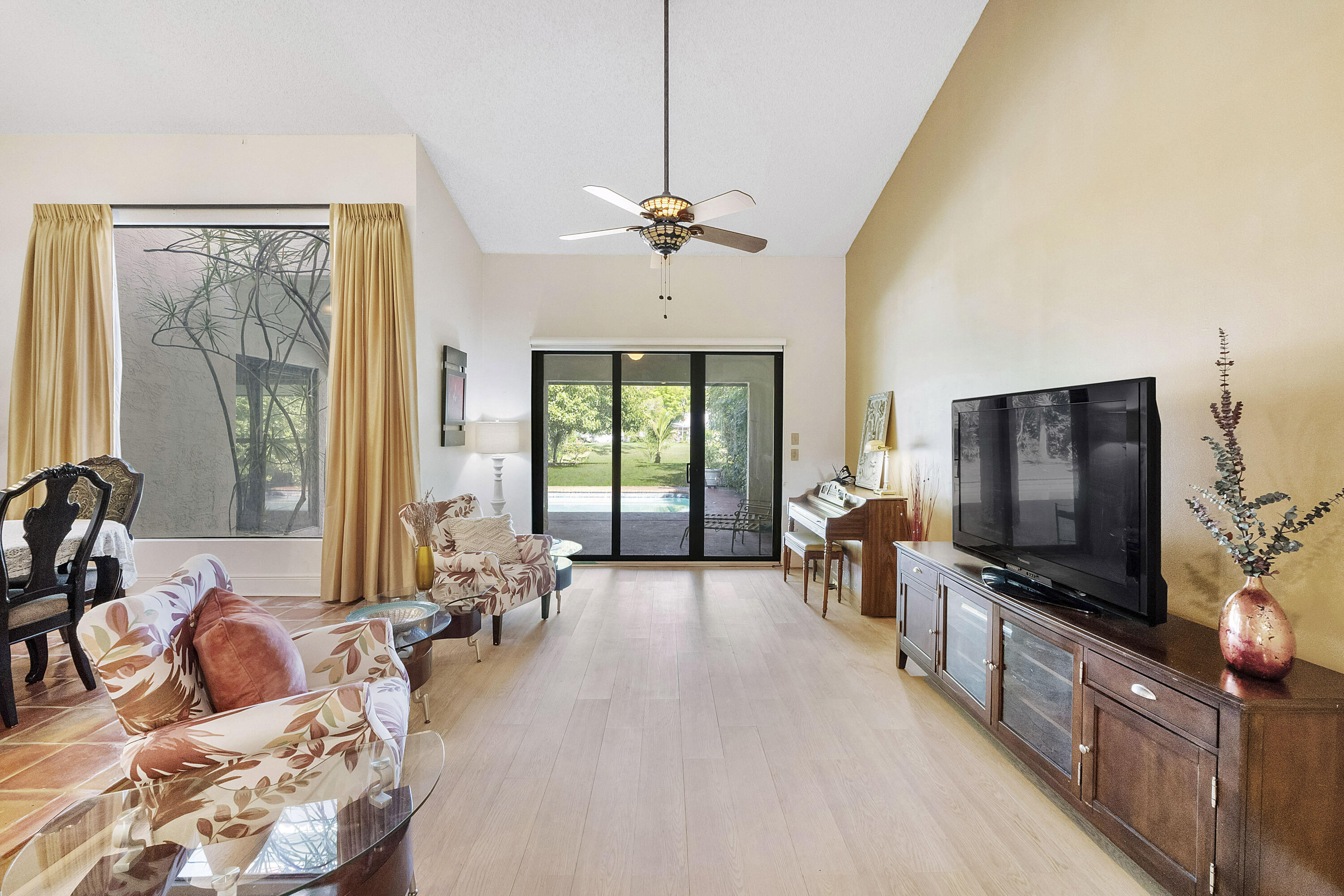 CYPRESS GLEN - Residential