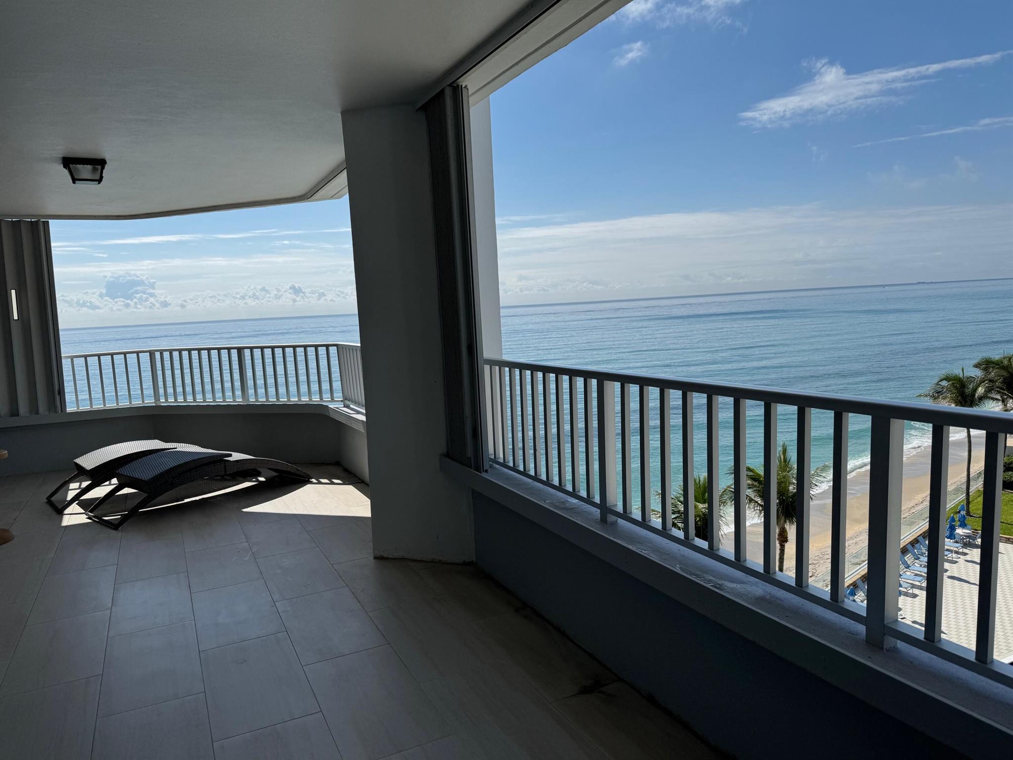 fully furnished, gorgeous views of ocean from large balcony as well as ocean views from every room. 2 bedroom 2 bath unit.split floor plan, open kitchen, washer and dryer in unit, Large walk in closet. Assigned parking in covered garage, 24hr concierge, gym, party room, pool, spa, pickle ball and tennis courts.
