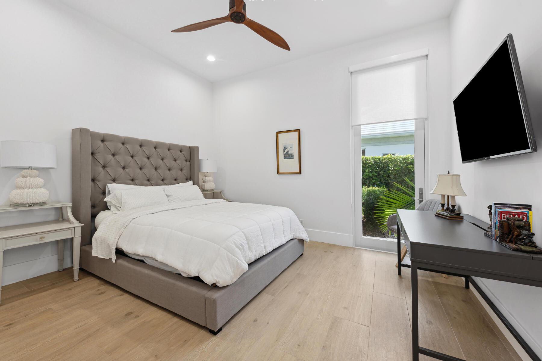 DELRAY DUNES FIRST SEC - Residential