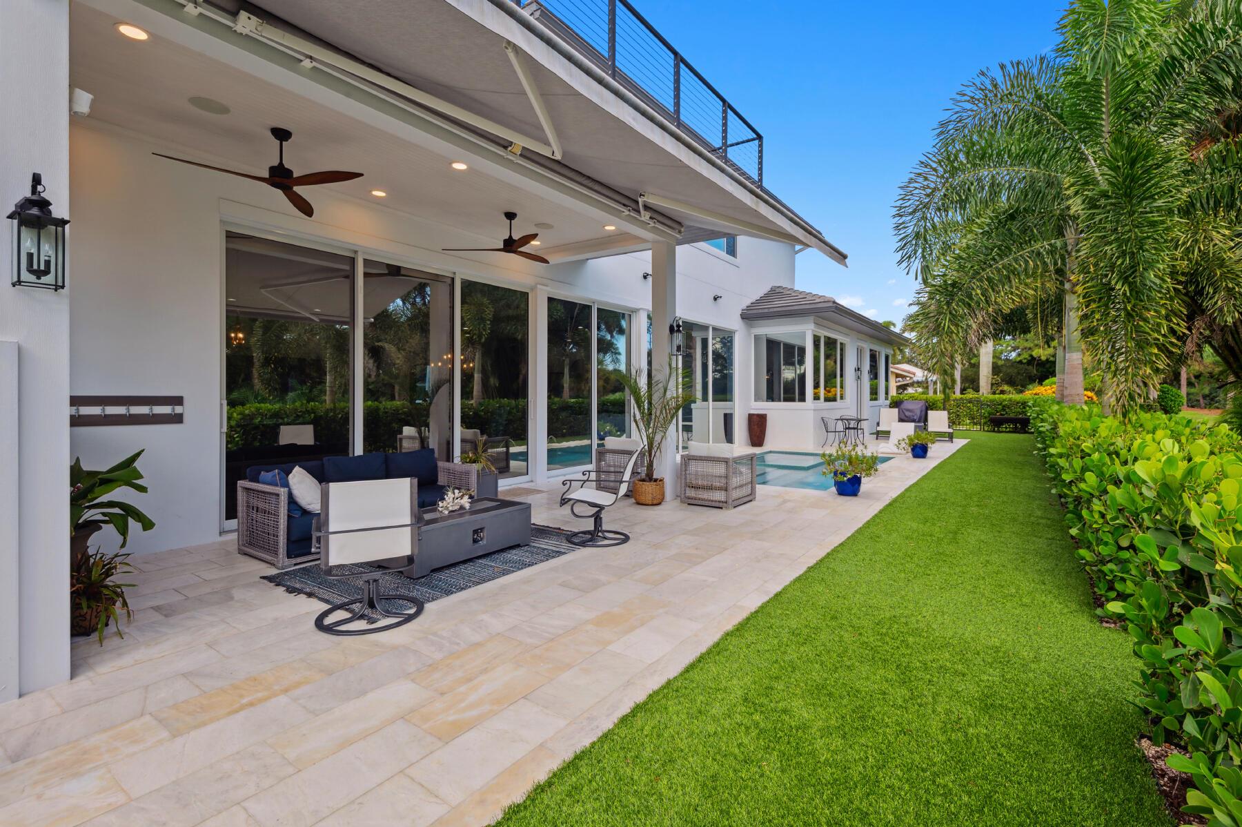 DELRAY DUNES FIRST SEC - Residential