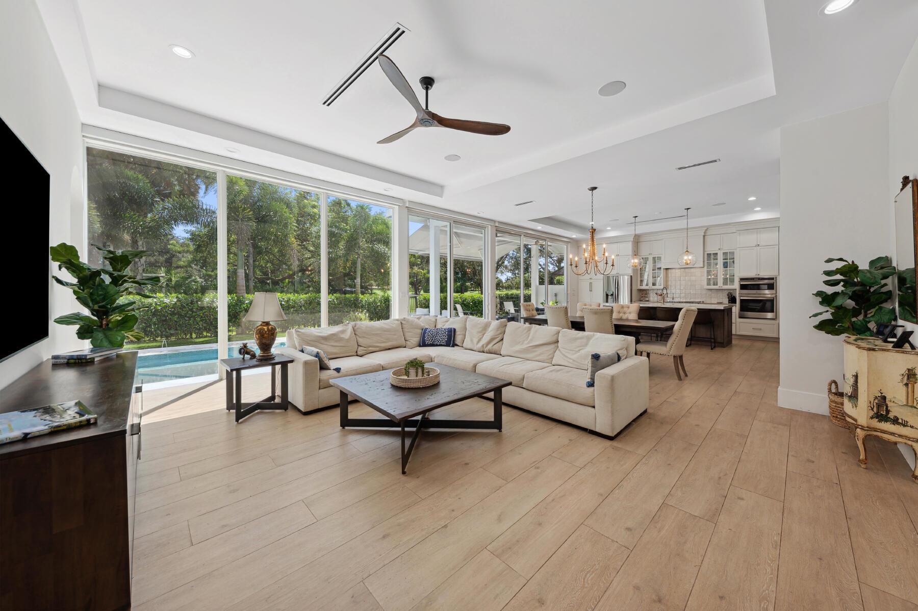 DELRAY DUNES FIRST SEC - Residential