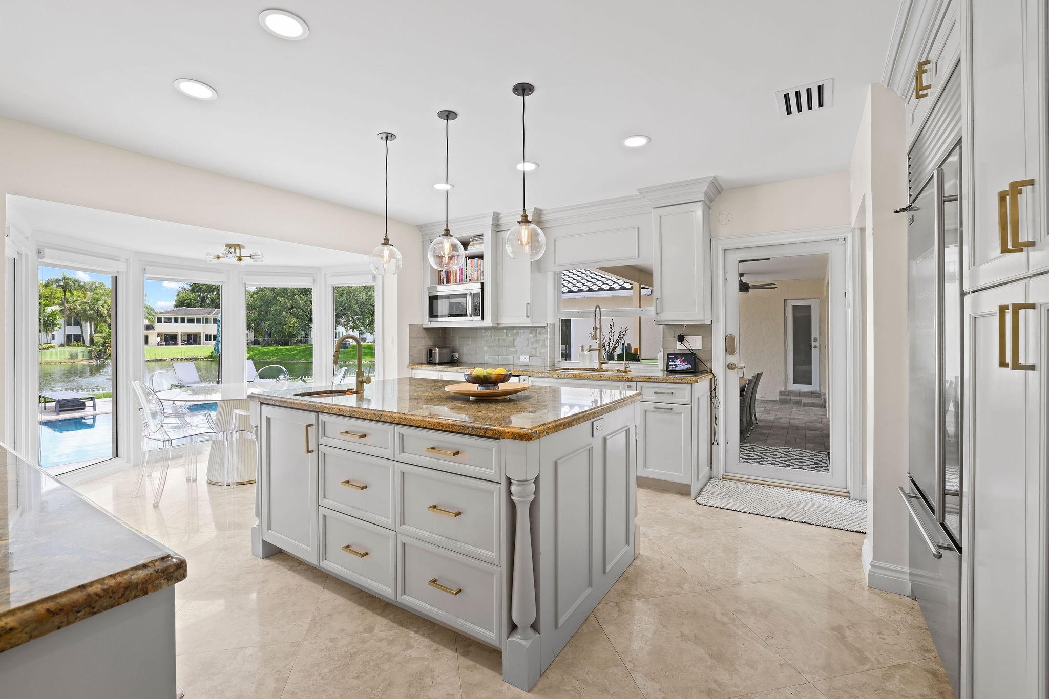 Emerald Hills Sec 3 83-27 - Residential