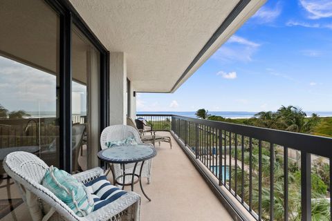 A home in Hutchinson Island