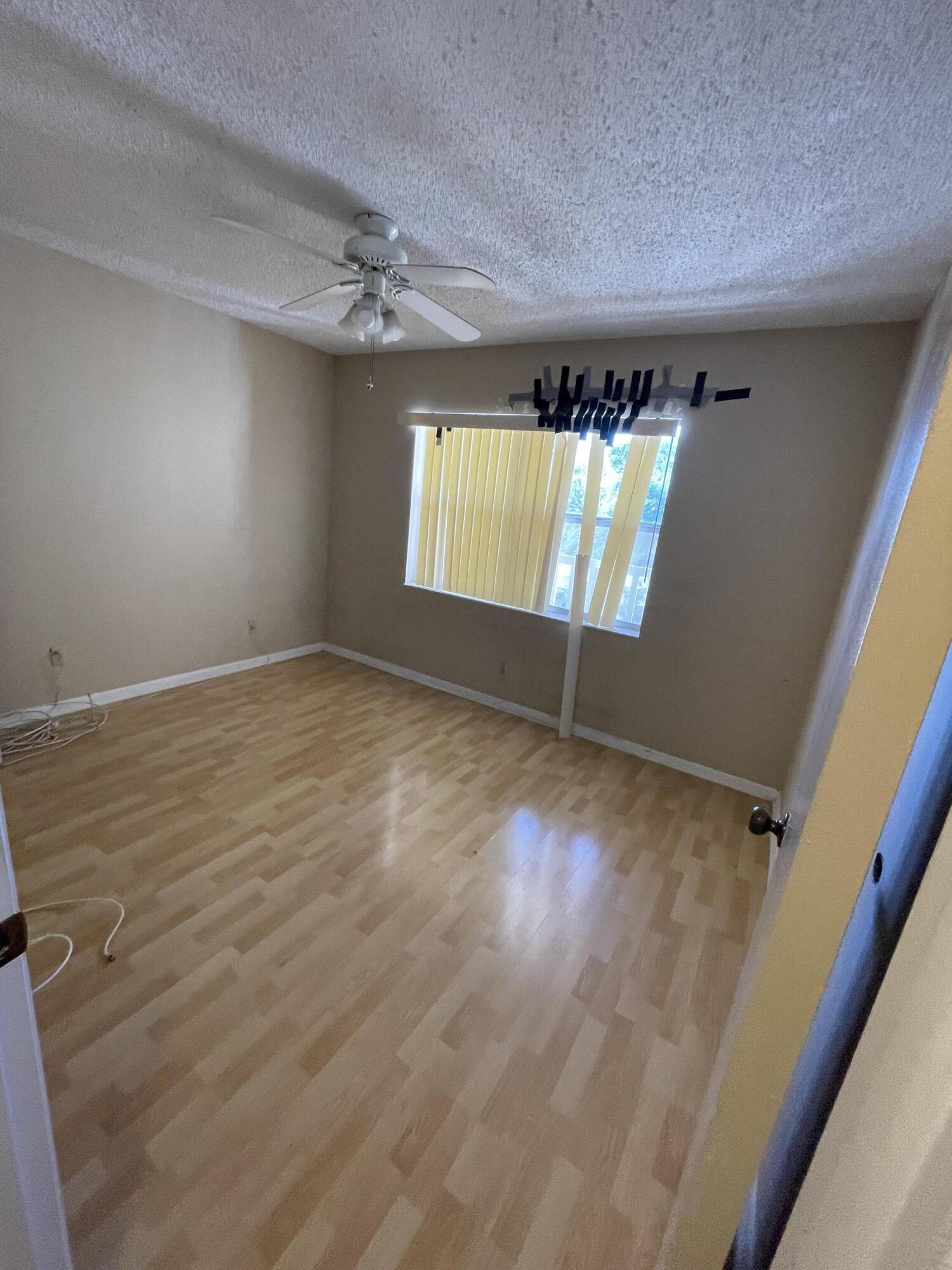 SUNRISE LAKES PHASE 3 - Residential