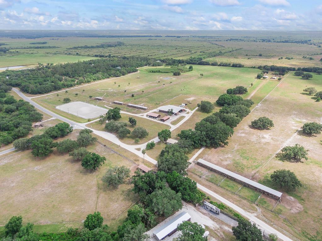 INDIAN HAMMOCK HUNT AND RIDING - Residential