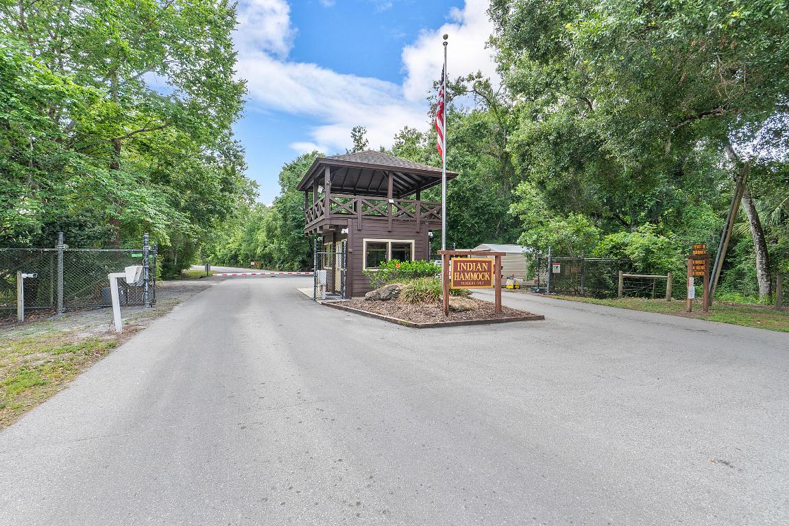 INDIAN HAMMOCK HUNT AND RIDING - Residential