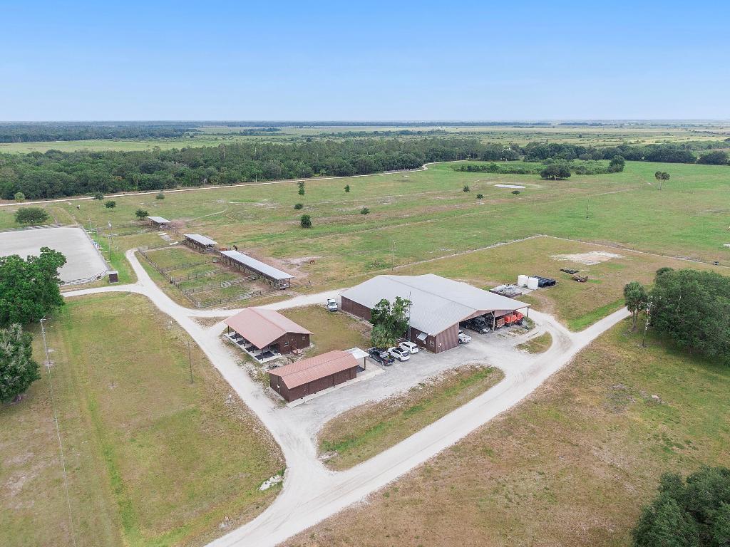 INDIAN HAMMOCK HUNT AND RIDING - Residential