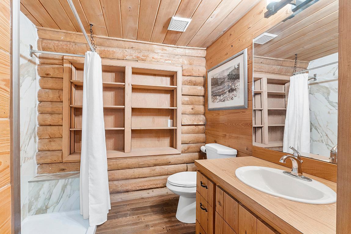 INDIAN HAMMOCK HUNT AND RIDING - Residential