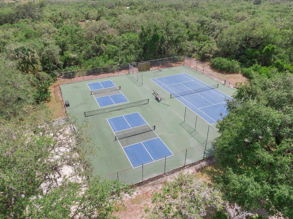 INDIAN HAMMOCK HUNT AND RIDING - Residential