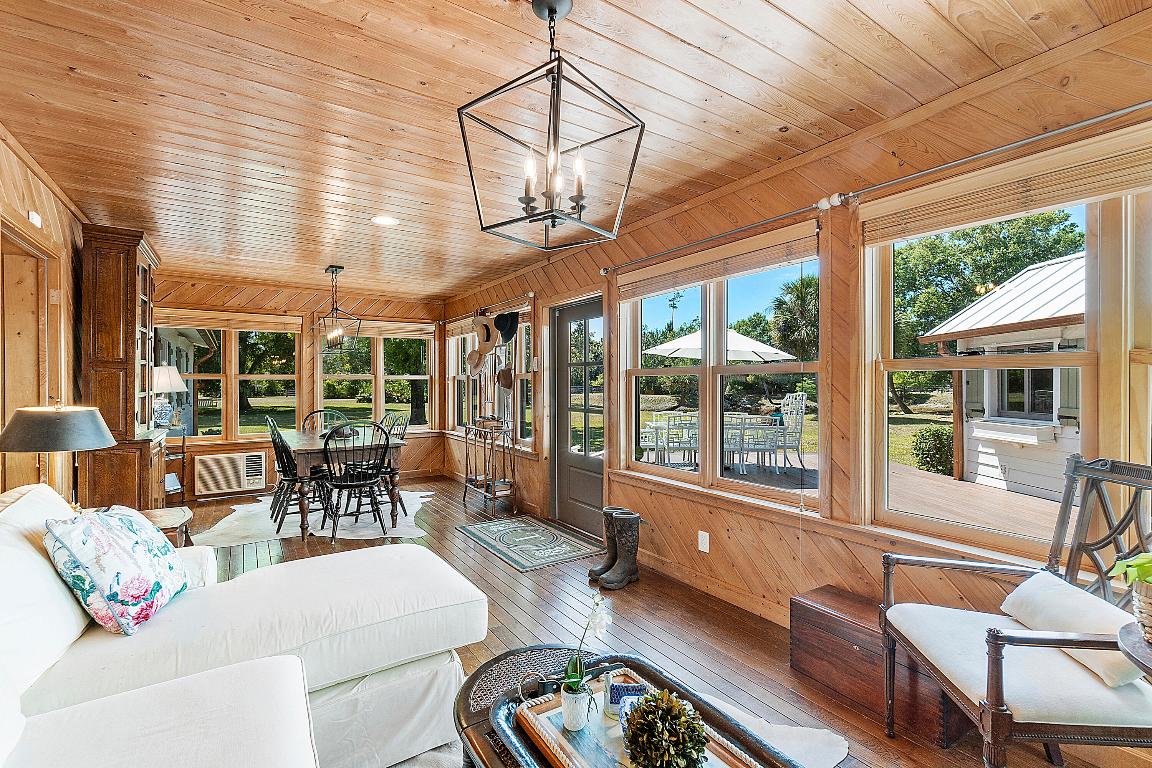 32801 Us Highway 441 64