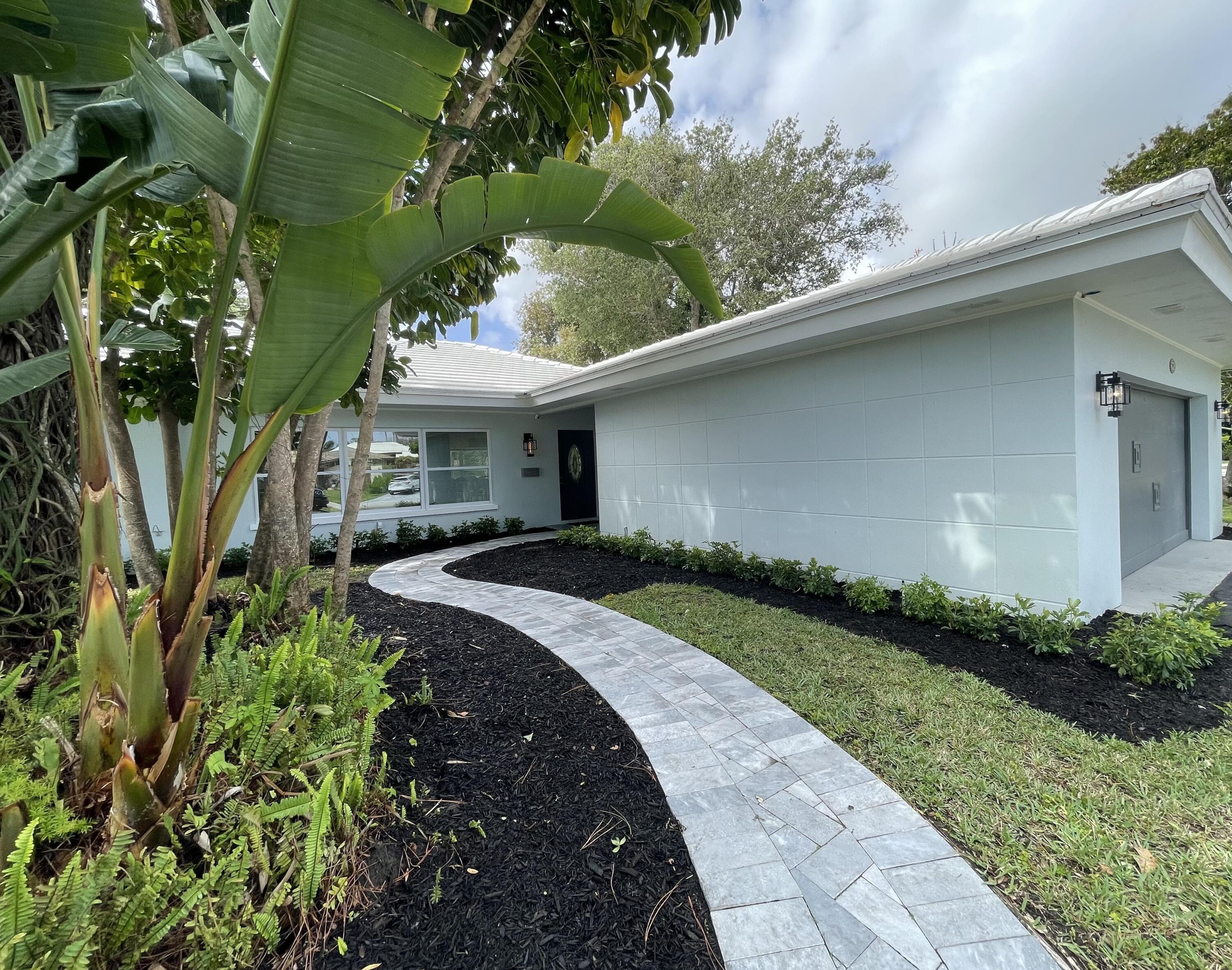 299 NW 10th Court
