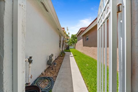 Tiny photo for 13452 NW 5th Court, Plantation, FL 33325 (MLS # B26045555)