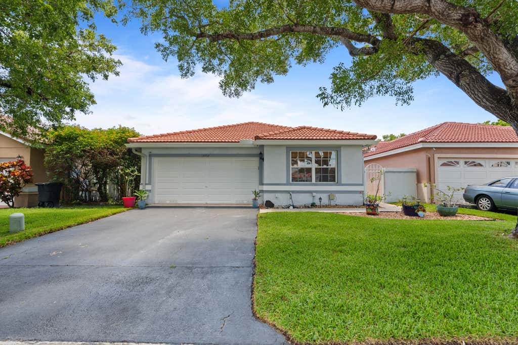 Photo of 13452 NW 5th Court, Plantation, FL 33325 (MLS # B26045555)