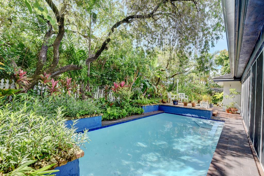 DEL MAR VILLAGE - Residential