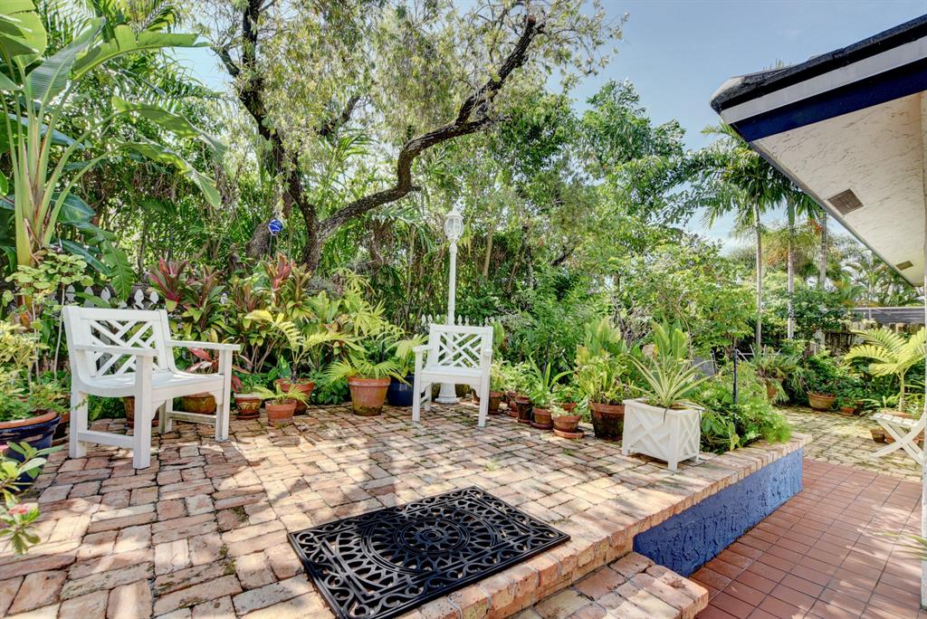 DEL MAR VILLAGE - Residential