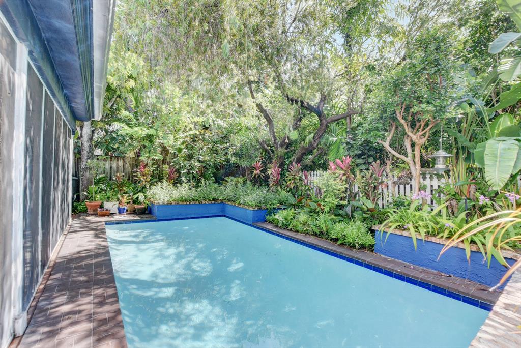 DEL MAR VILLAGE - Residential