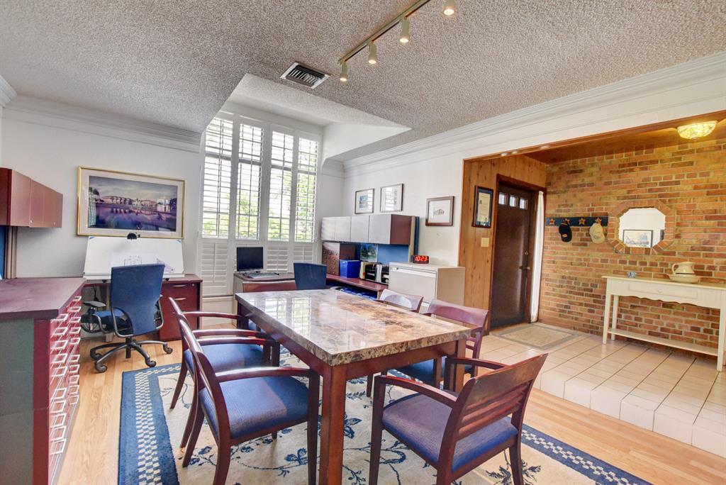 DEL MAR VILLAGE - Residential