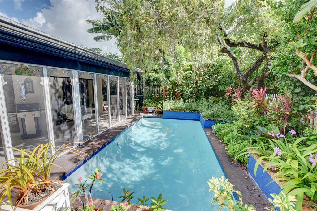 DEL MAR VILLAGE - Residential