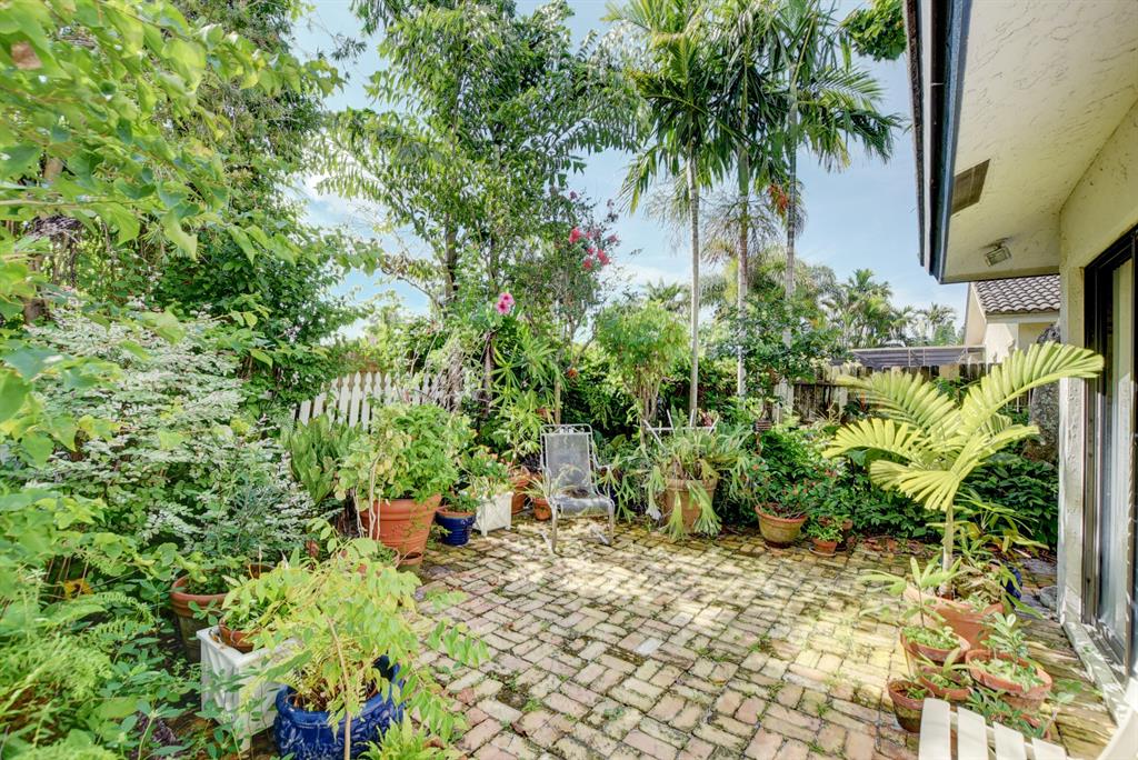 DEL MAR VILLAGE - Residential