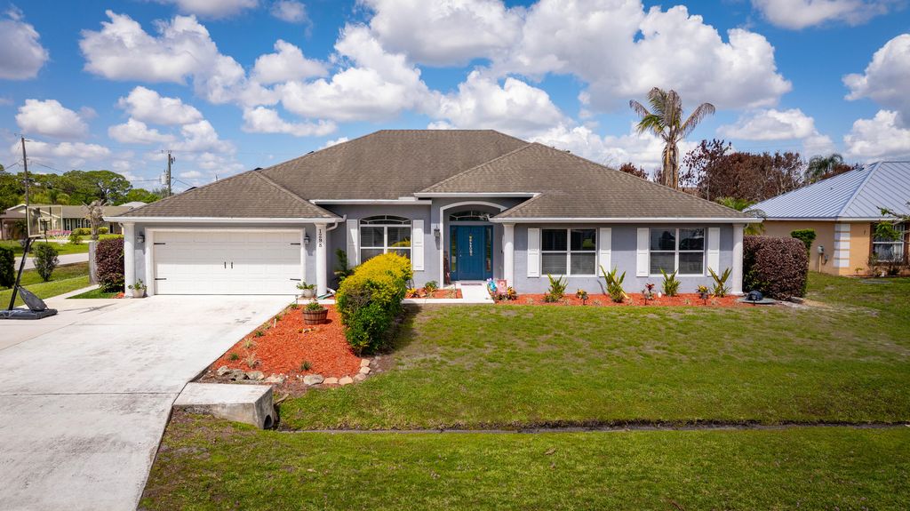 Photo of 1298 SW Byron Street, Port Saint Lucie, FL 34983 (MLS # B26023177)