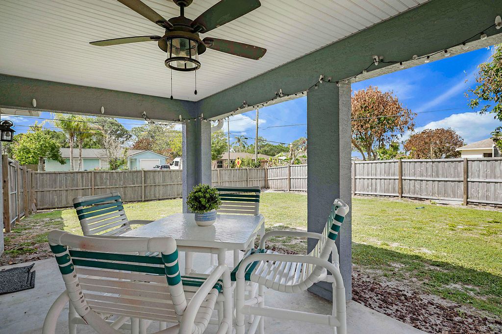 Photo of 1298 SW Byron Street, Port Saint Lucie, FL 34983 (MLS # B26023177)
