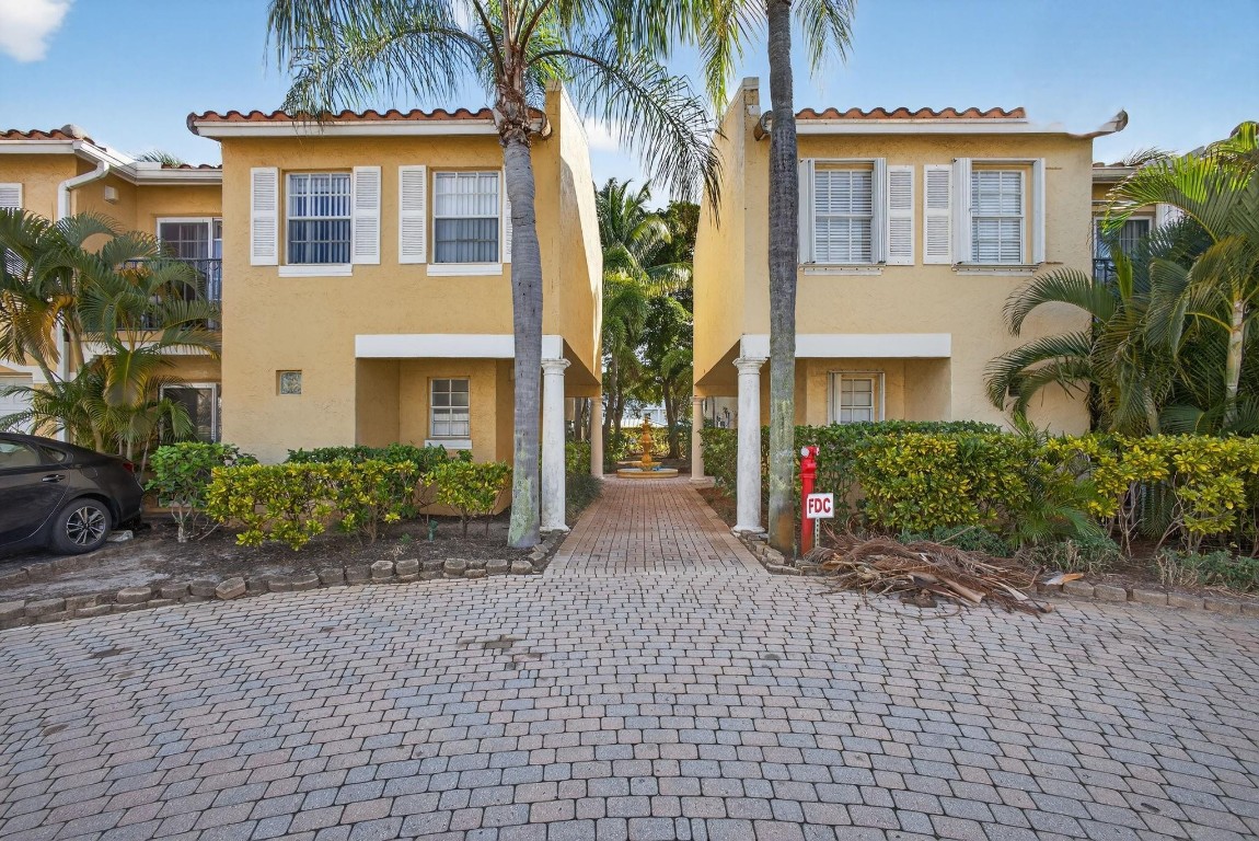 Bay Reach - Residential