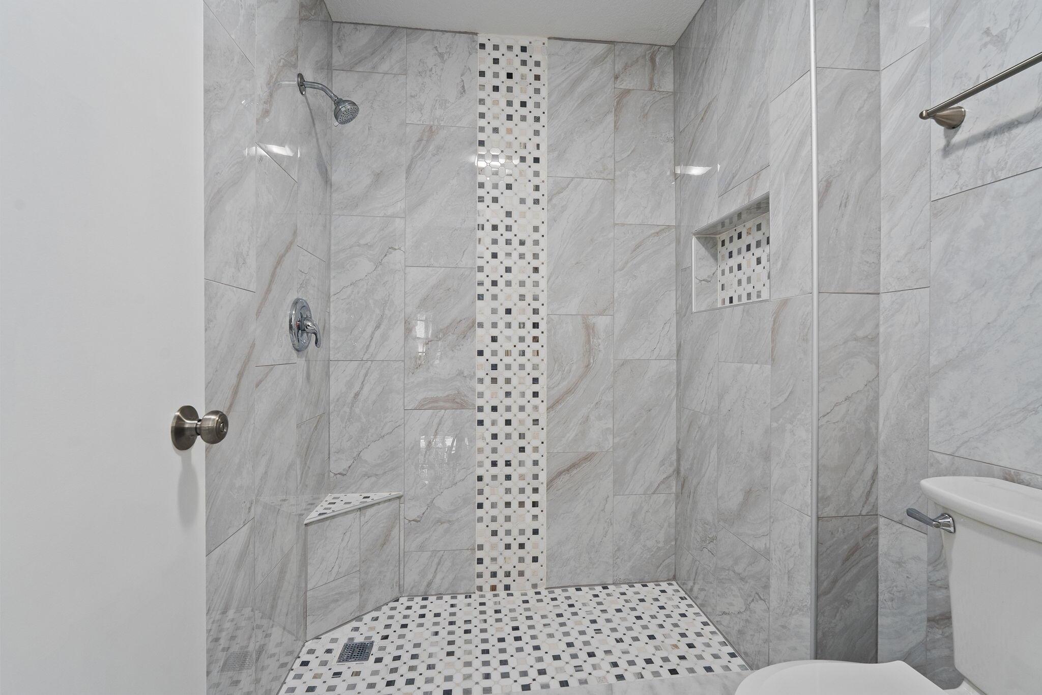 THE GROVE CONDOMINIUM SEC - Residential