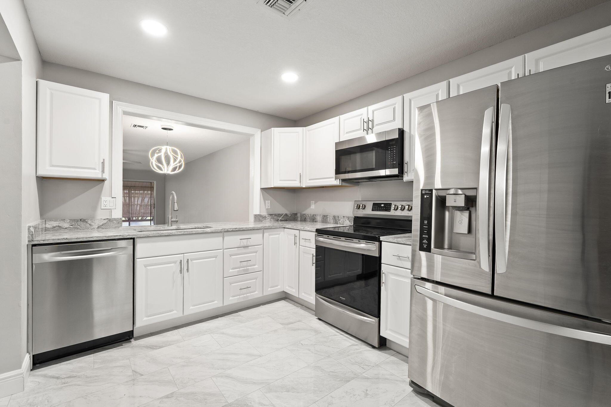 THE GROVE CONDOMINIUM SEC - Residential