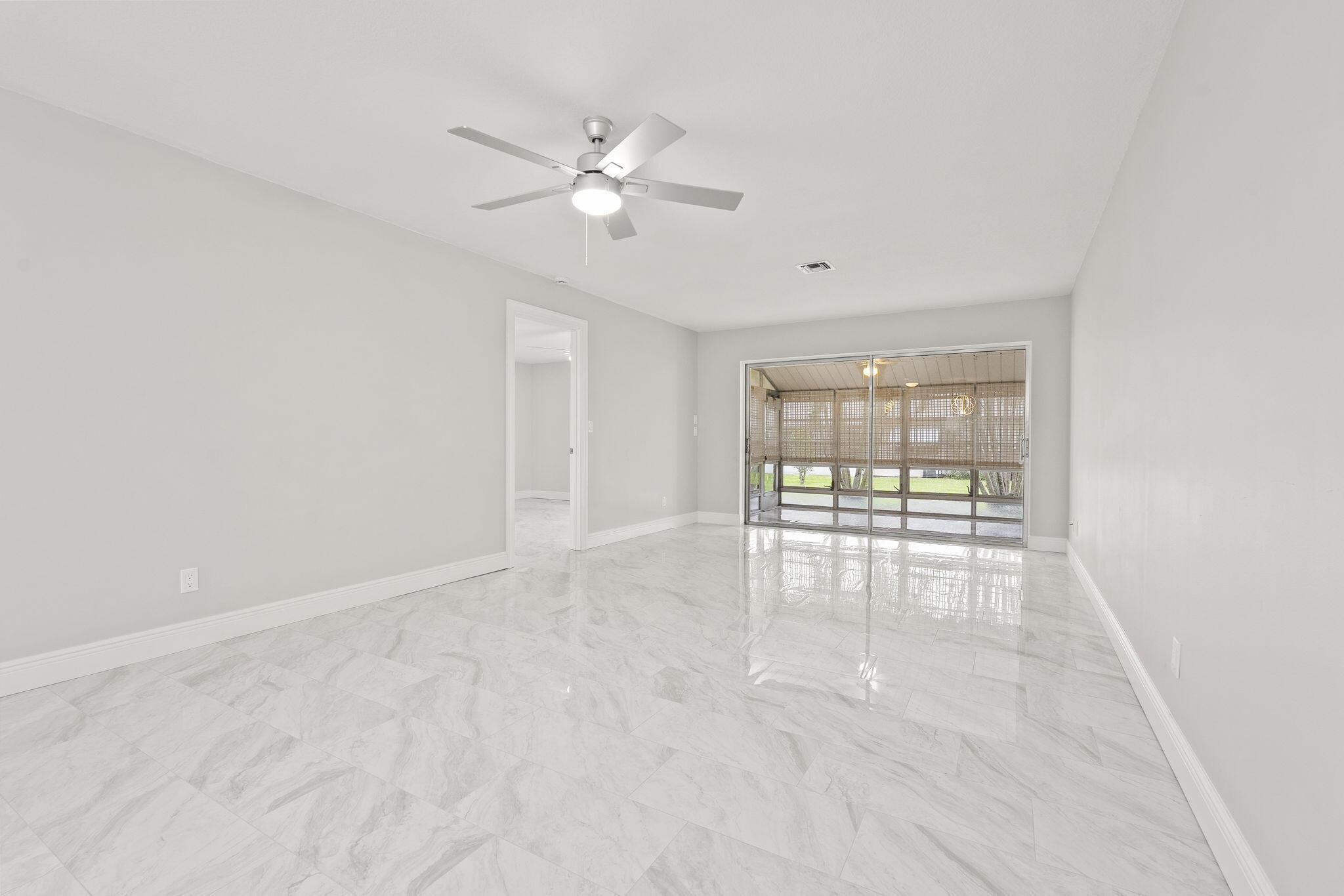 THE GROVE CONDOMINIUM SEC - Residential