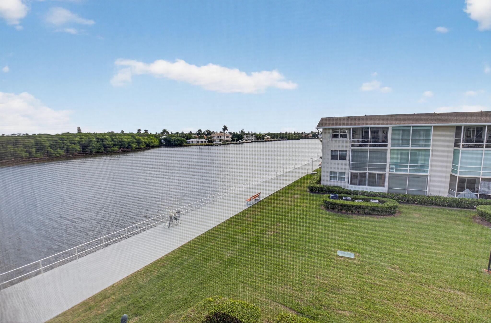 STERLING VILLAGE 770 COND - Residential