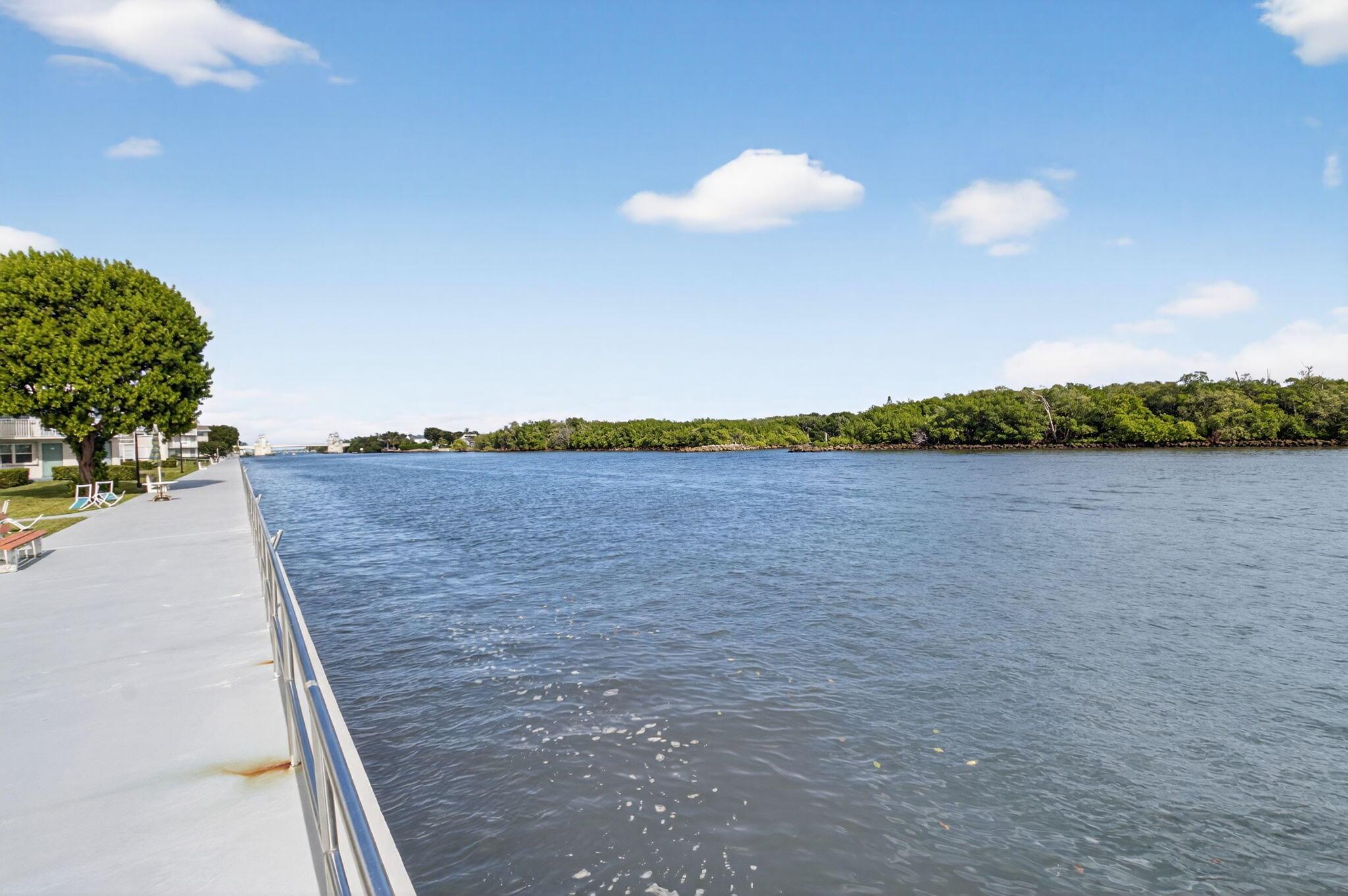 STERLING VILLAGE 770 COND - Residential