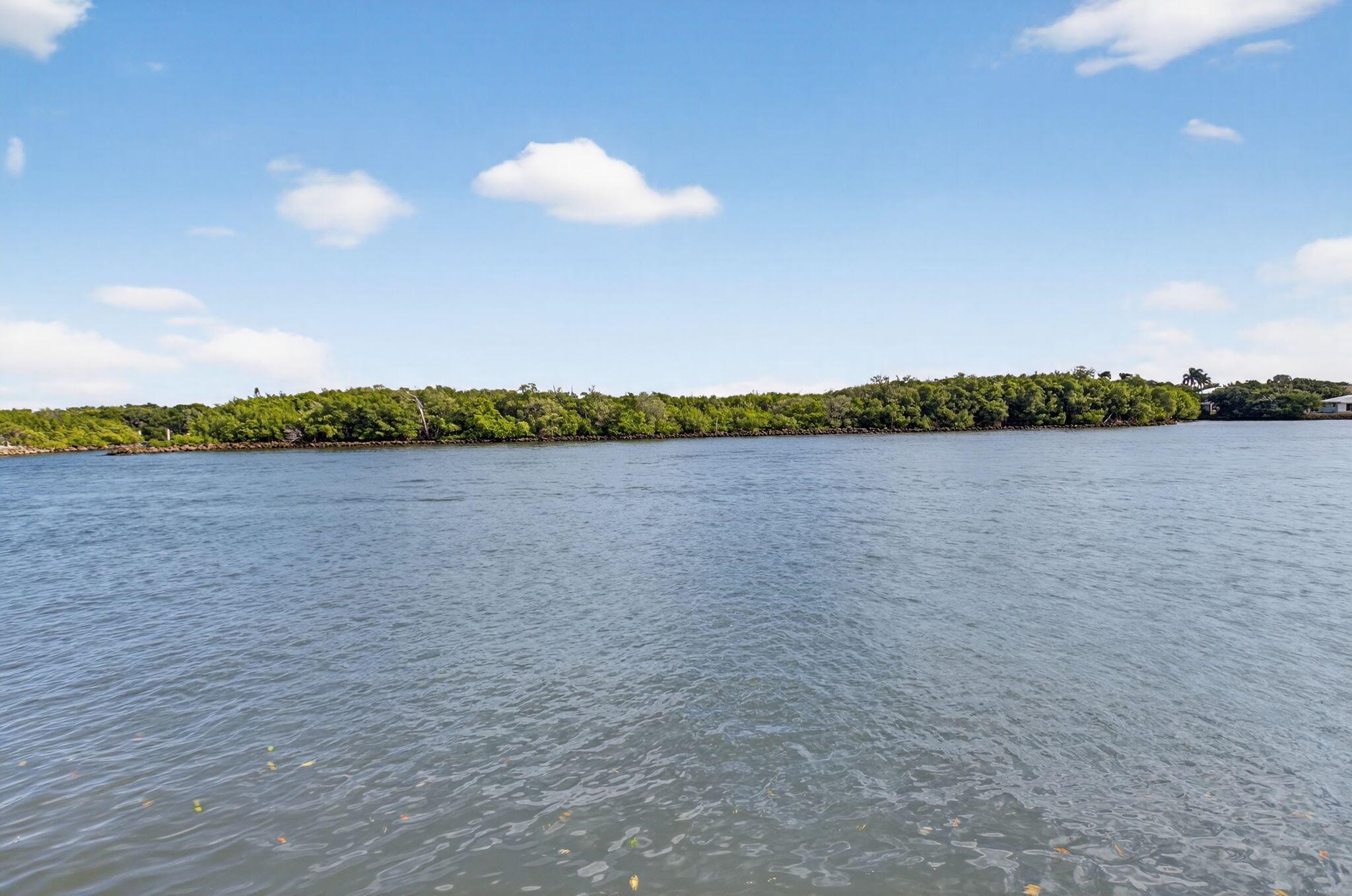 STERLING VILLAGE 770 COND - Residential