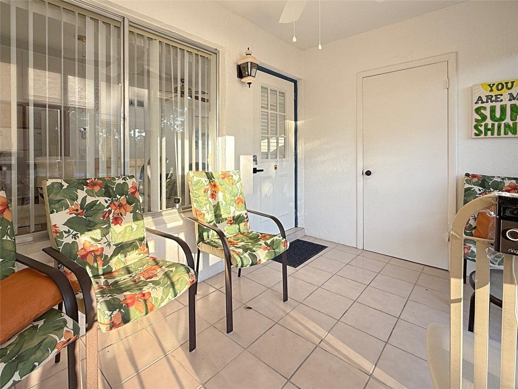 Photo of 301 Knotty Pine Circle #D2, Greenacres, FL 33463 (MLS # F10527134)