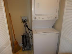 VILLAS OF GLENGARY - Residential