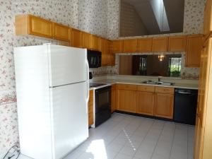 VILLAS OF GLENGARY - Residential