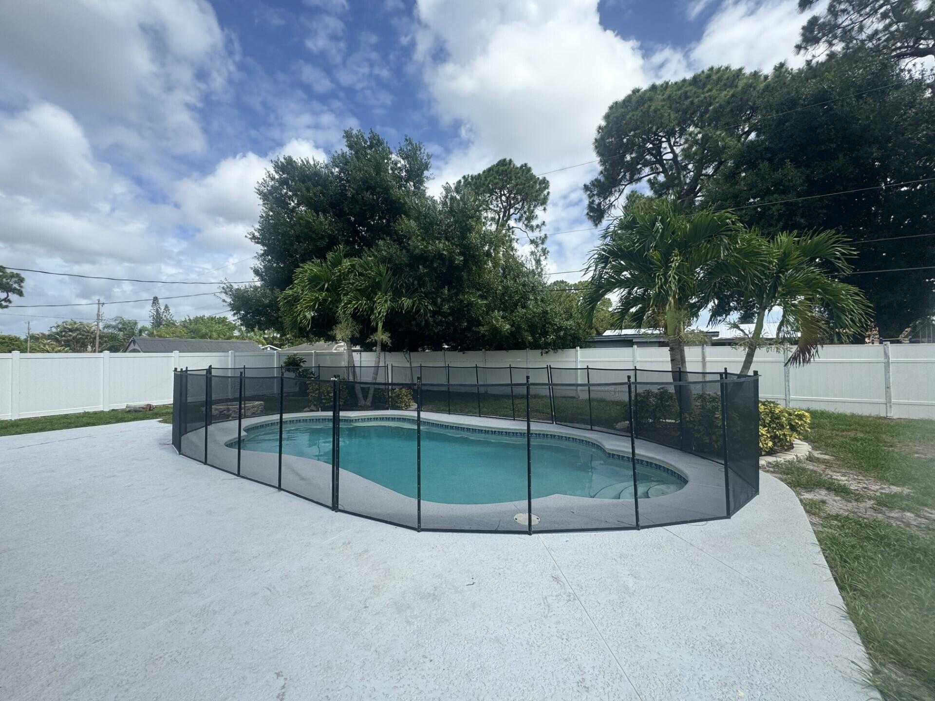 PORT ST LUCIE SECTION 8 - Residential Lease