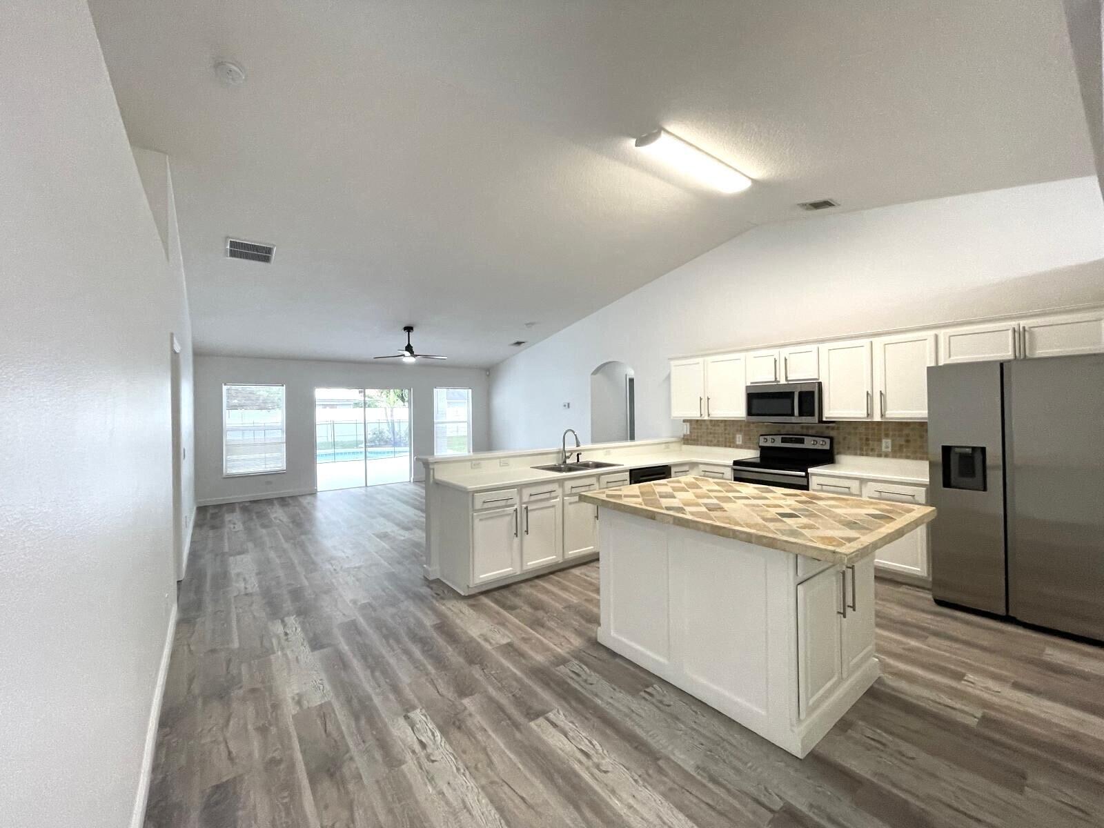 PORT ST LUCIE SECTION 8 - Residential Lease