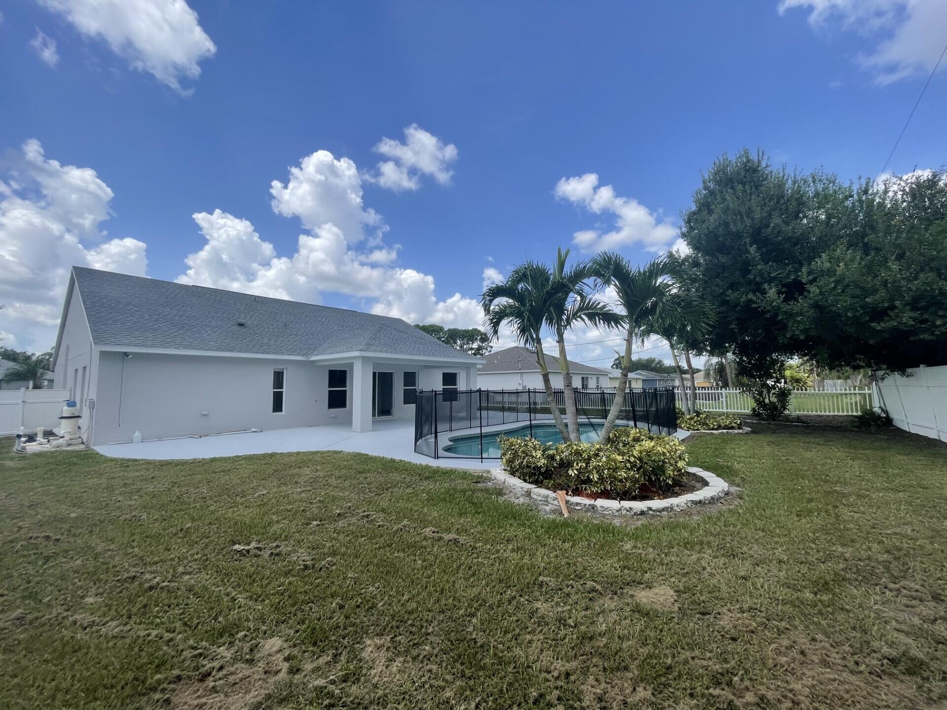 PORT ST LUCIE SECTION 8 - Residential Lease