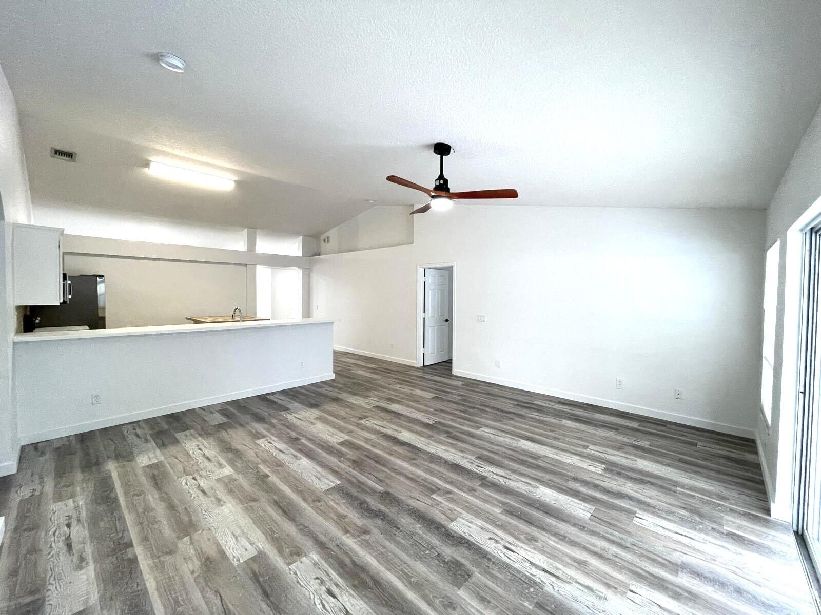 PORT ST LUCIE SECTION 8 - Residential Lease