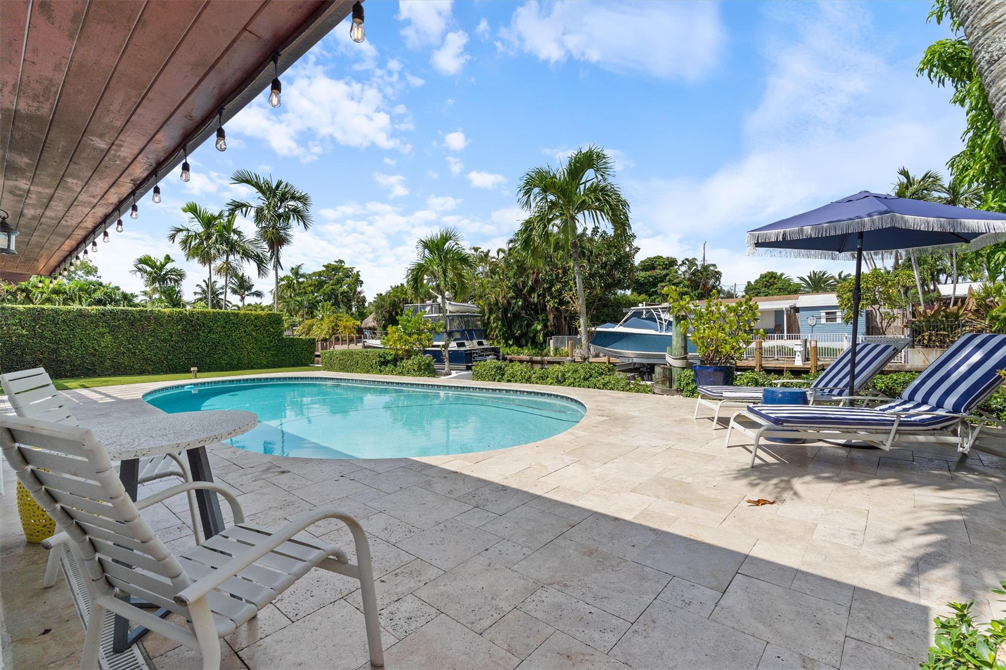 2525 Nassau Ln