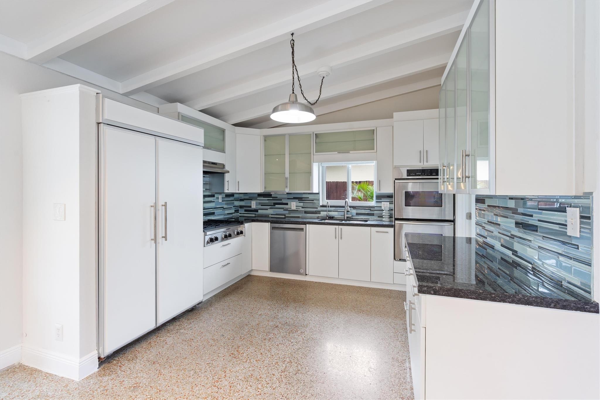 2525 Nassau Ln