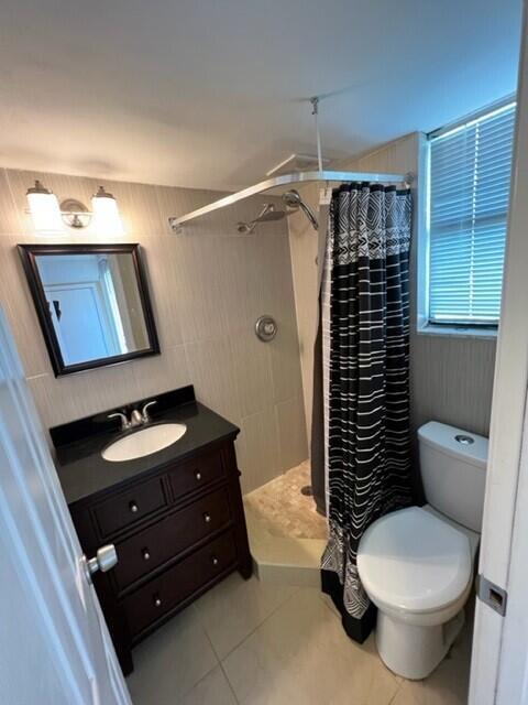 SUNFLOWER CONDO - Residential Lease